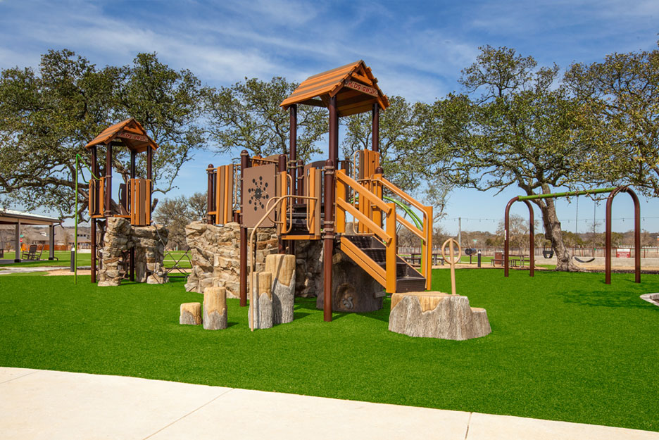 Meyer Ranch community green